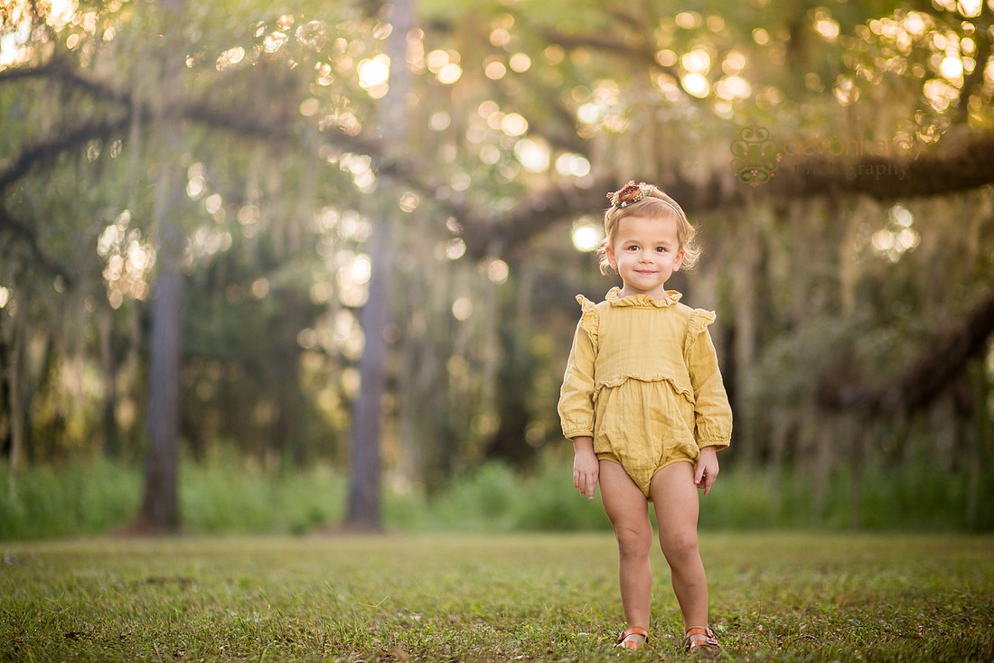 golden hour, toddler, Tallahassee, photographer, live oaks, children, photography, natural light, evening, lifestyle photographer