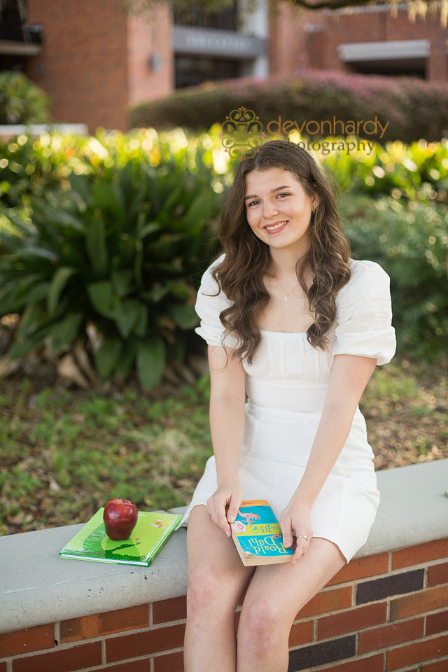 education major, FSU, graduation session, graduate photography, senior portraits, grad sessions, lifestyle photography