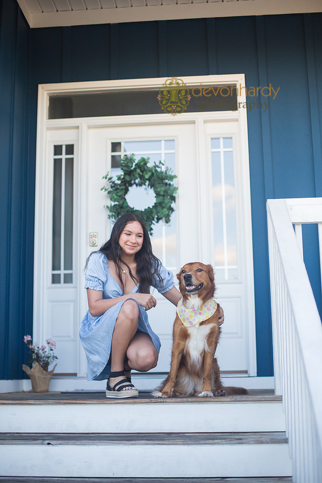 high school senior, graduation, lifestyle photographer, natural light photography, panhandle florida, Tallahassee photographer, grads and pets