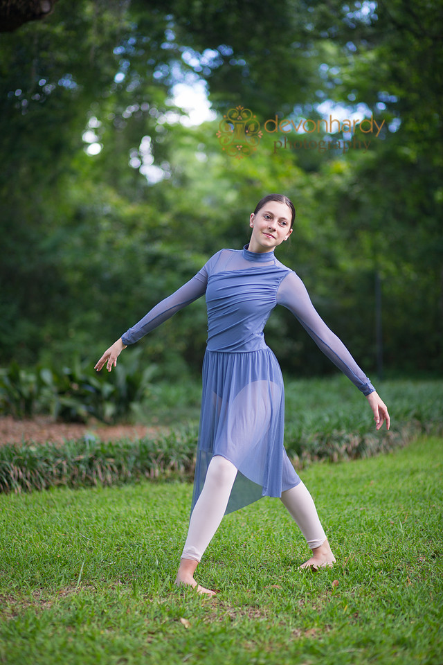 Tallahassee photographer, natural light photography, Tallahassee ballerina, dancer, lifestyle photography, panhandle Florida, Wildwood Ballet