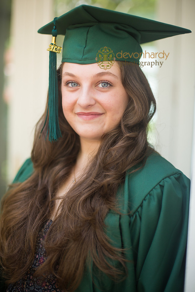 "high school senior" "senior graduate" "senior graduation" lifestyle photography, panhandle Florida, grad shoot, natural light photographer