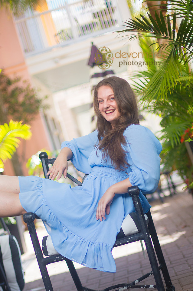 "high school senior" "senior graduate" "senior graduation" lifestyle photography, panhandle Florida, grad shoot, natural light photographer