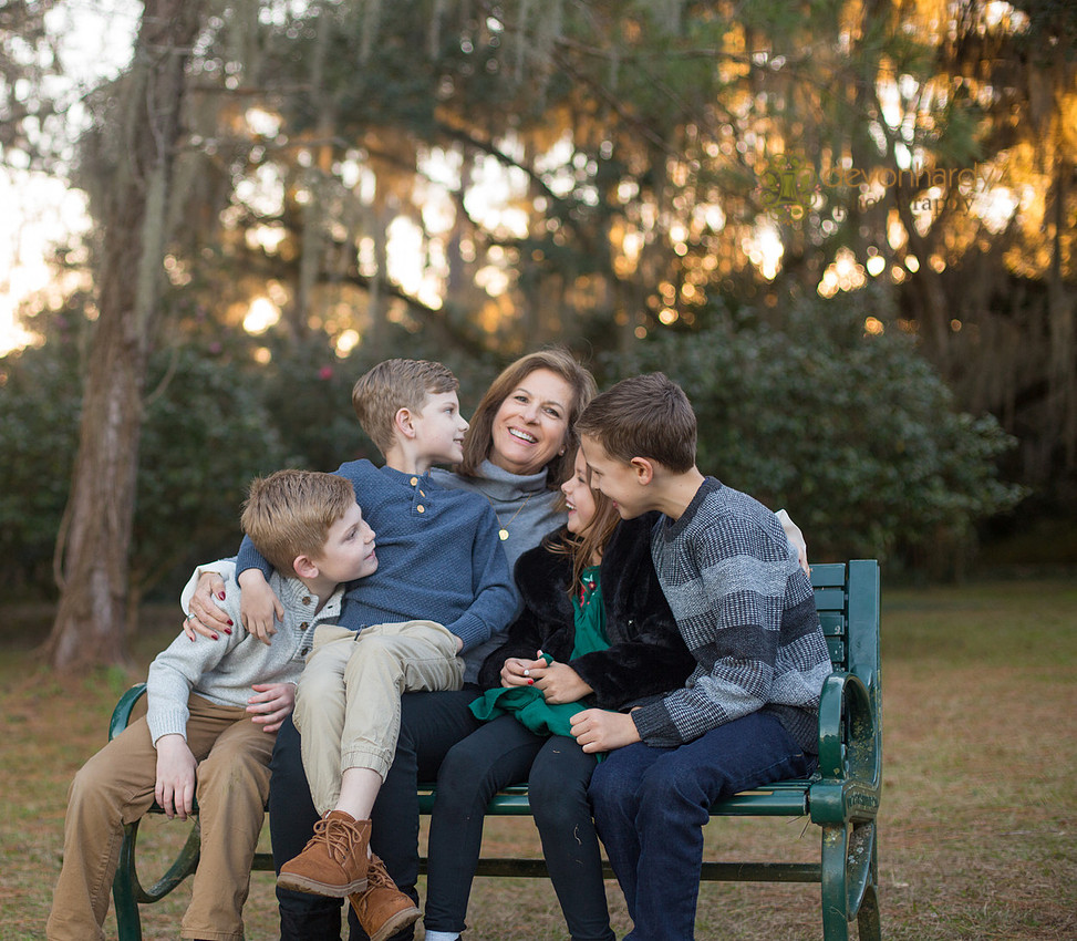 family reunion, Tallahassee photographer, lifestyle photography, family portraits, children, babies, Maclay Gardens, Tallahassee photography, natural light