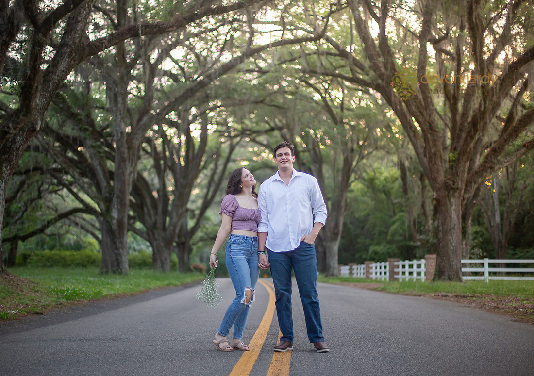 senior shoot, grad session, high school senior, lifestyle portrait photographer, Tallahassee senior